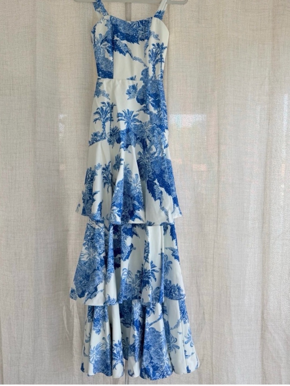 Mestiza New York
Torero Tropical Palm Toile Print
Tiered Ruffled Maxi Dress